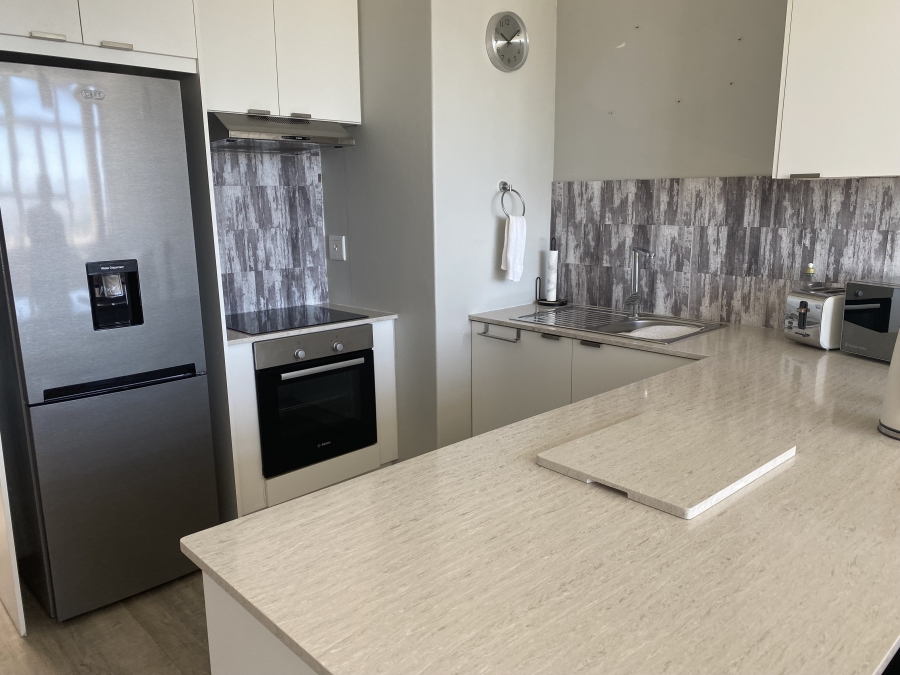 1 Bedroom Property for Sale in Loevenstein Western Cape